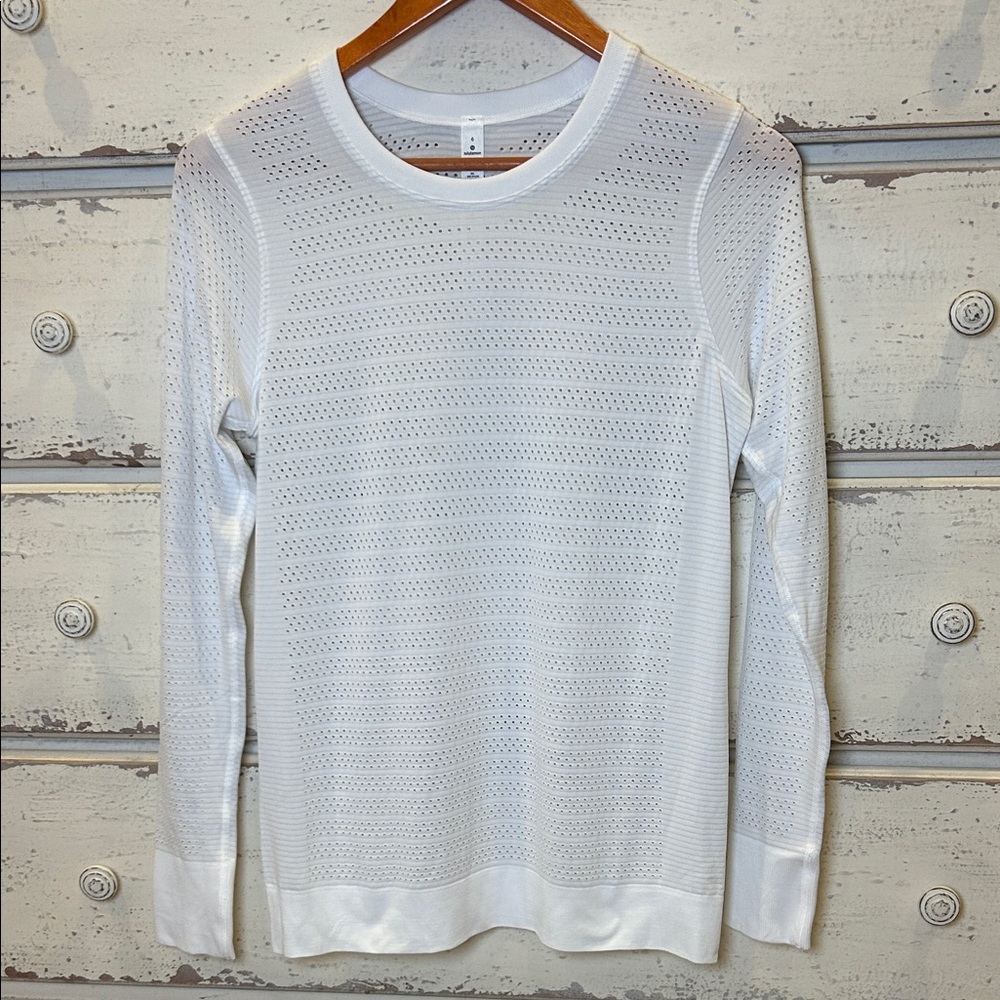 Lululemon Women's White Seamless Long Sleeve Mesh Pullover Shirt Size 6